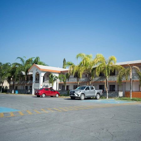 Capital O 88 Inn San Nicolas de los Garza Exterior foto
